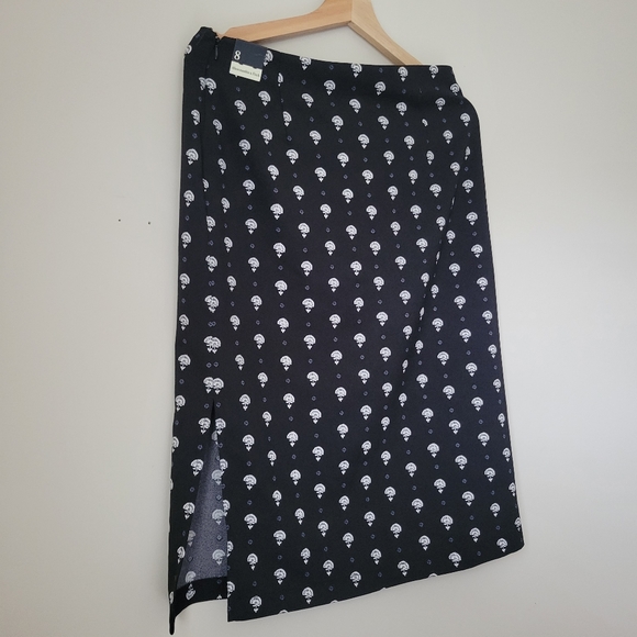 Abercrombie and Fitch Size 8 Midi Skirt in Black NWT - Picture 2 of 3